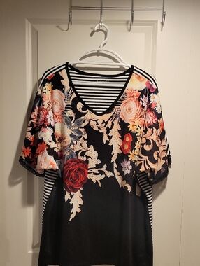 Floral & Stripe V-Neck Women's Top - Black Multi